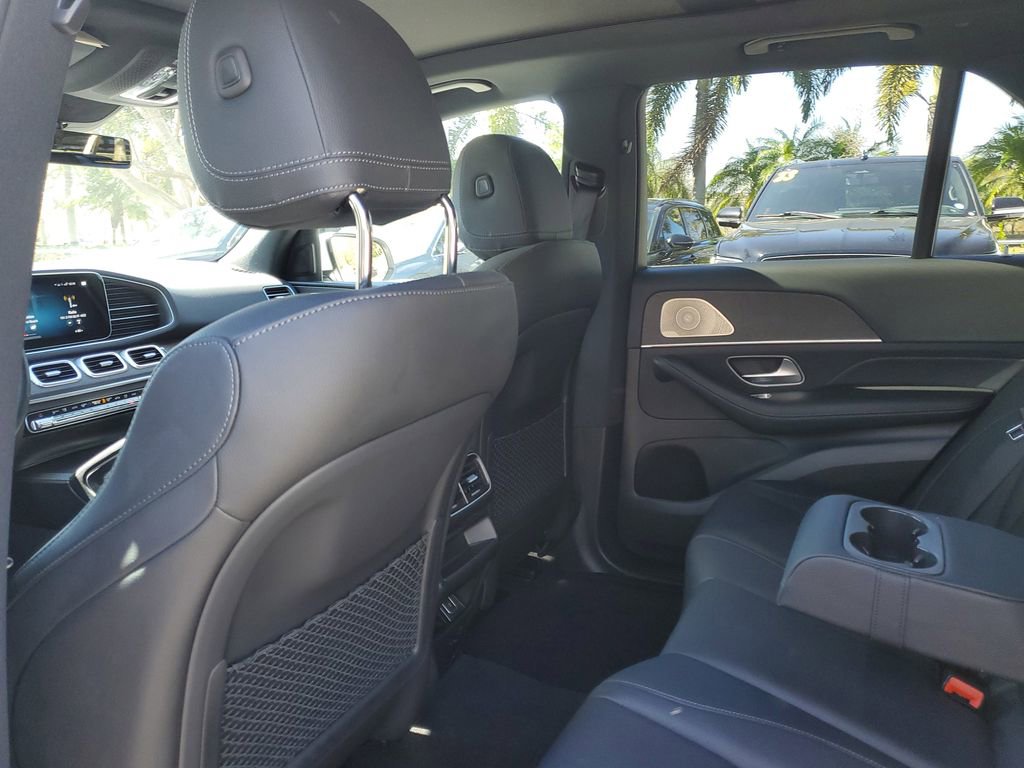 Used 2022 Mercedes-Benz GLE 350 4MATIC w/ Premium Package image 11