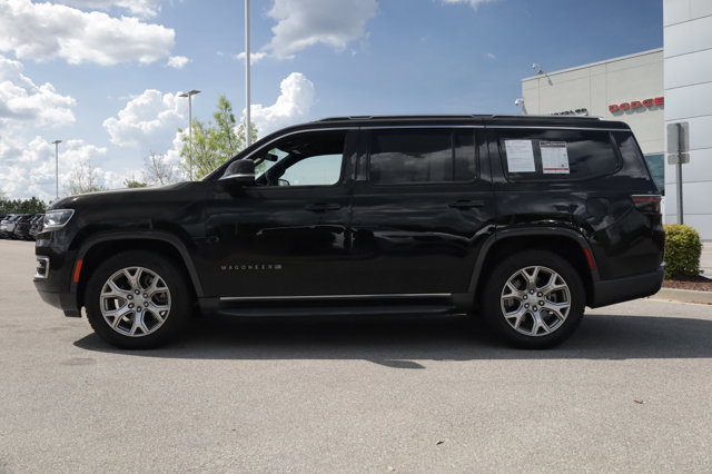 Used 2022 Jeep Wagoneer Series II RWD image 2