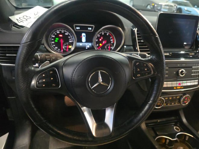 Used 2017 Mercedes-Benz GLS 450 4MATIC image 10