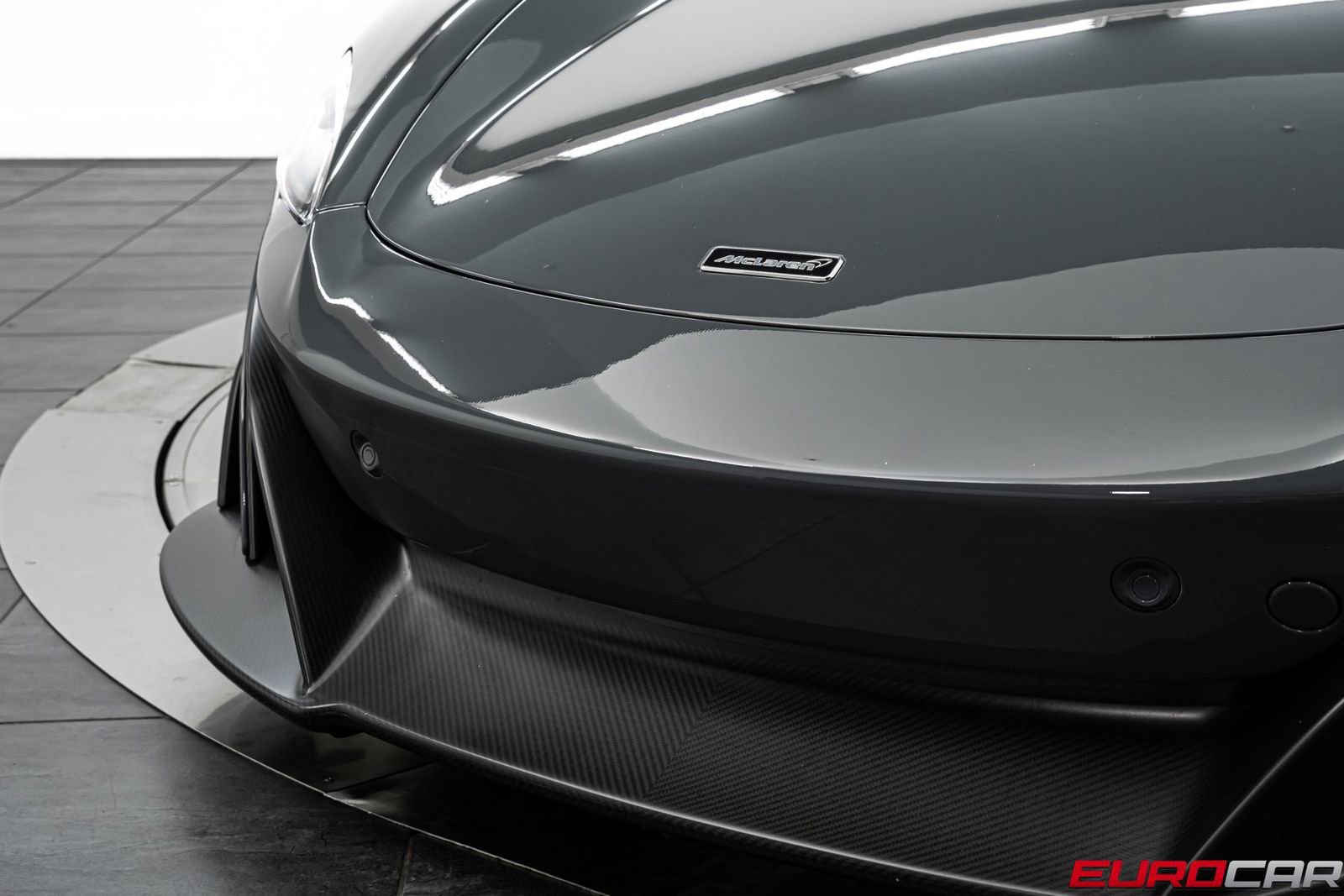 Used 2016 McLaren 675LT Spider RWD image 14