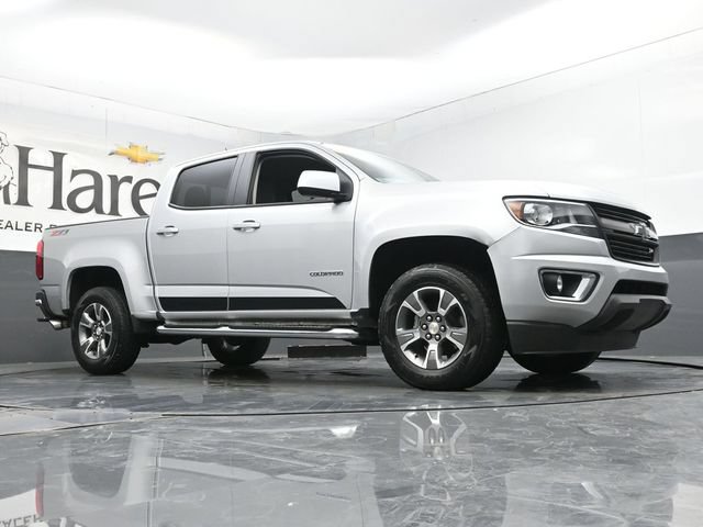 Used 2019 Chevrolet Colorado Z71 AWD/4WD image 2