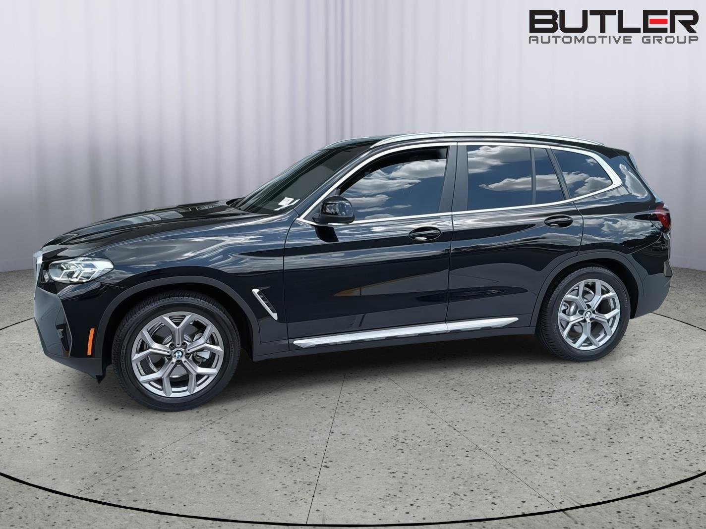 Certified 2024 BMW X3 sDrive30i w/ Premium Package RWD image 3