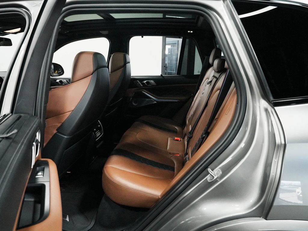 Used 2022 BMW X5 M w/ Competition Package 2 image 31