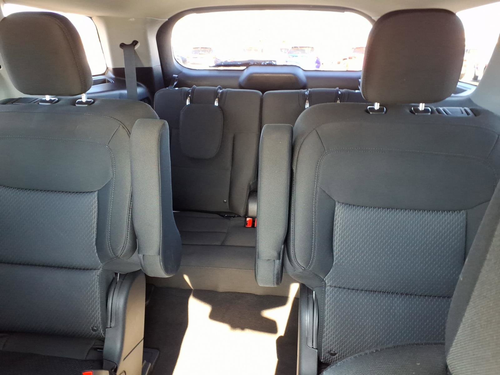 Used 2022 Ford Explorer XLT image 14