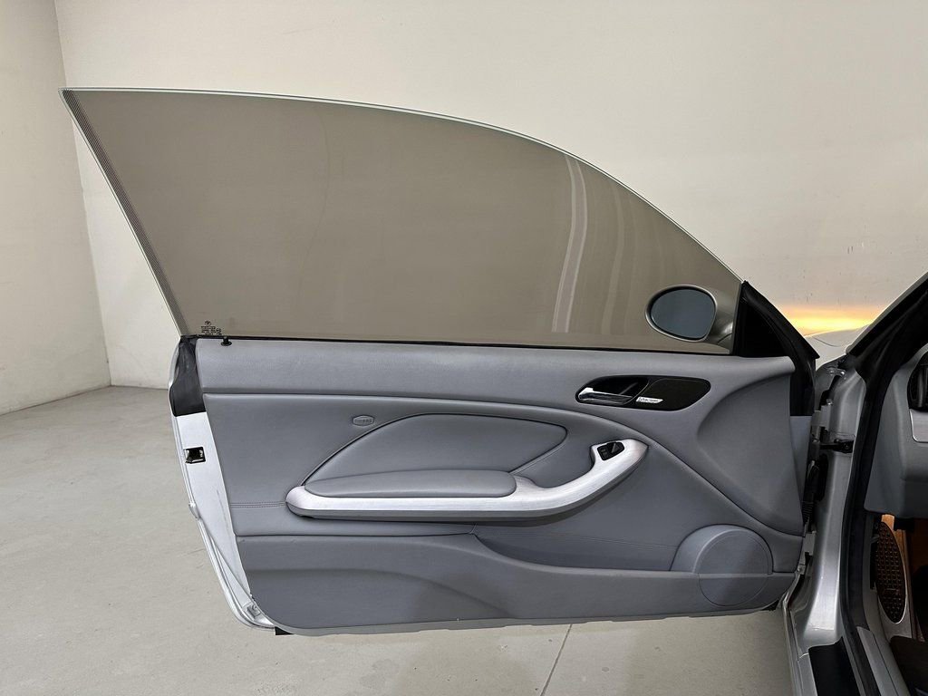 Used 2005 BMW M3 Convertible image 38