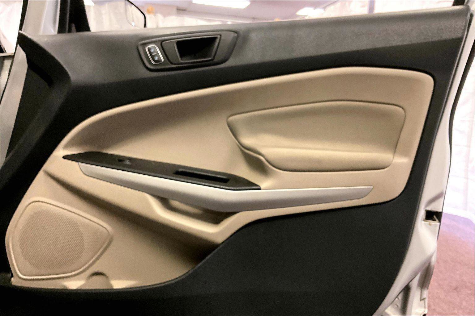 Used 2021 Ford EcoSport S image 23