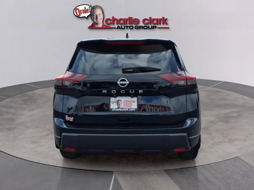 Used 2025 Nissan Rogue S FWD image 4