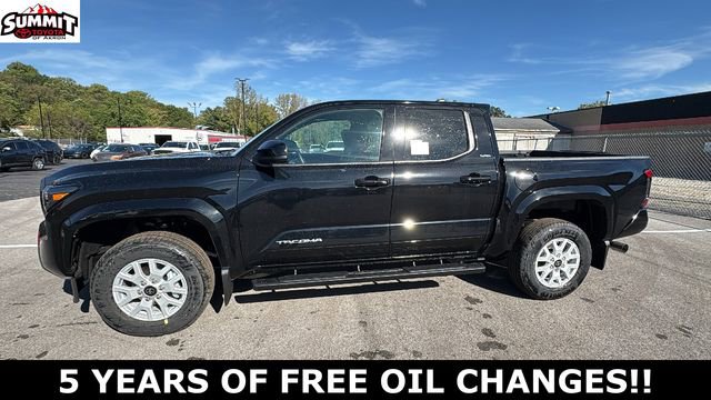 New 2025 Toyota Tacoma SR5 image 3