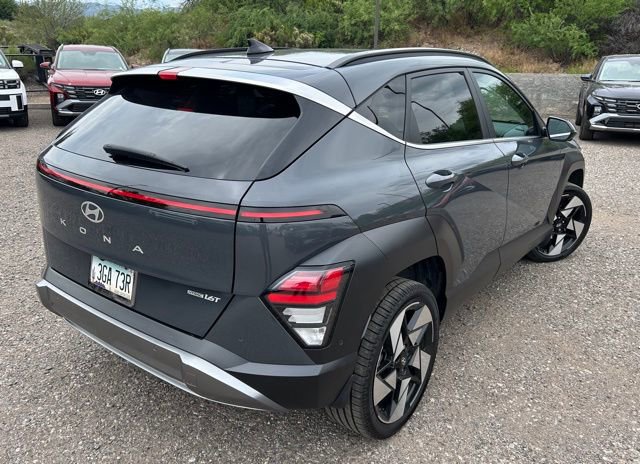 Used 2024 Hyundai Kona Limited AWD/4WD image 3