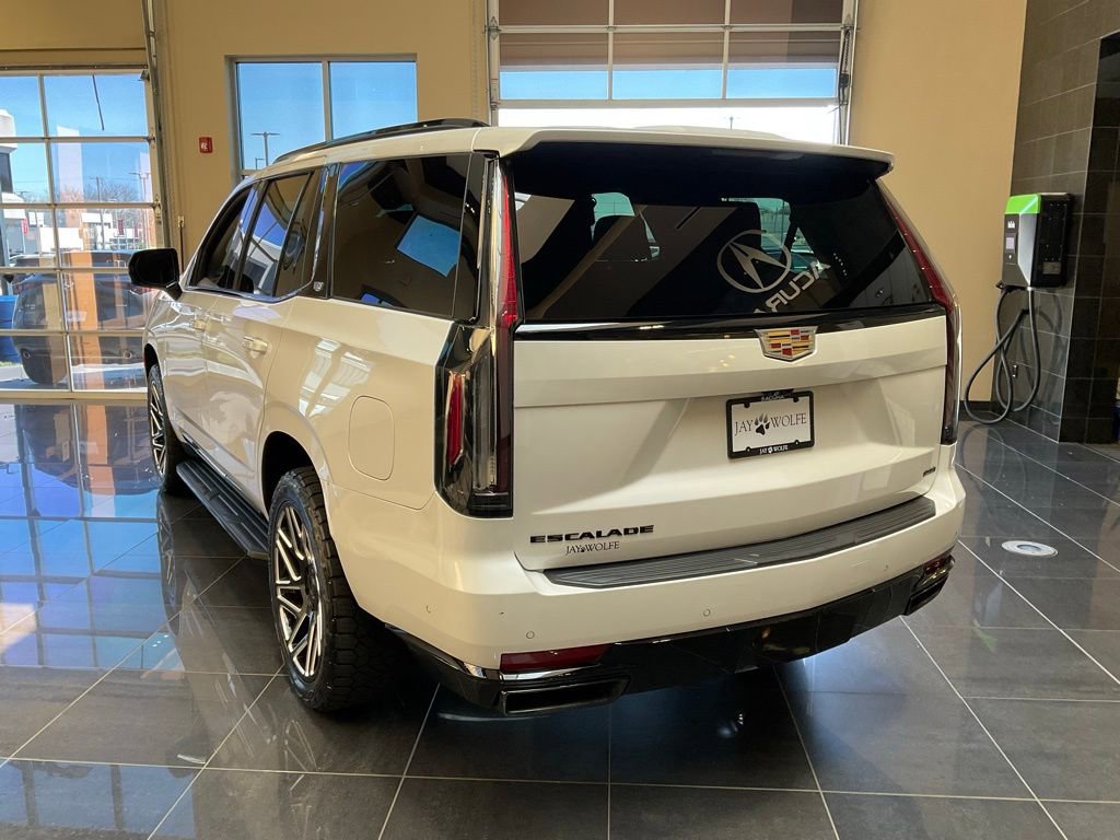 Used 2021 Cadillac Escalade Sport Platinum image 6