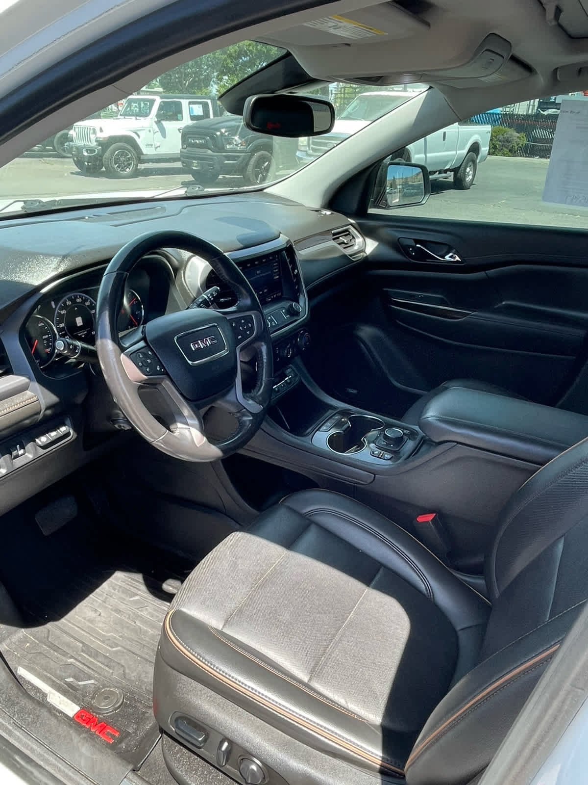 Used 2021 GMC Acadia AT4 w/ Technology Package AWD/4WD image 29