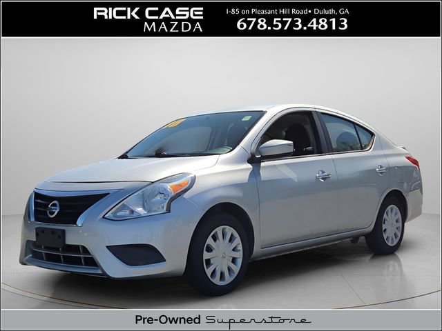 Used 2018 Nissan Versa SV image 1