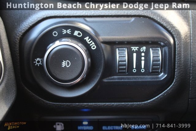 Used 2022 Jeep Wrangler Unlimited Rubicon 4xe w/ Cold Weather Group image 21
