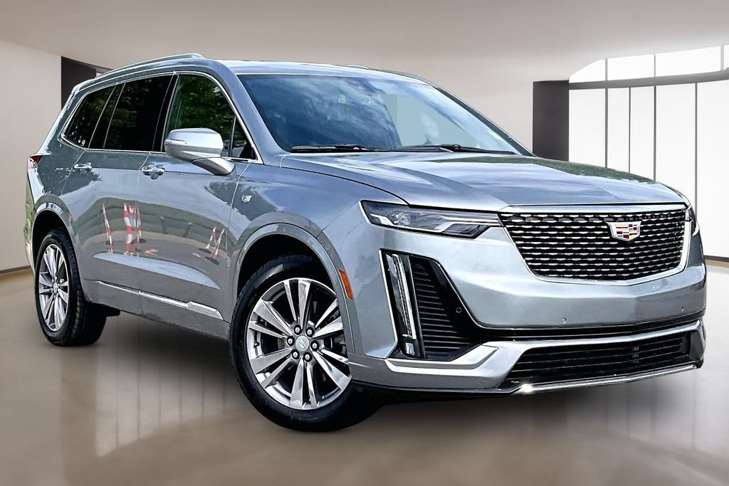 Certified 2025 Cadillac XT6 Premium Luxury AWD/4WD image 11