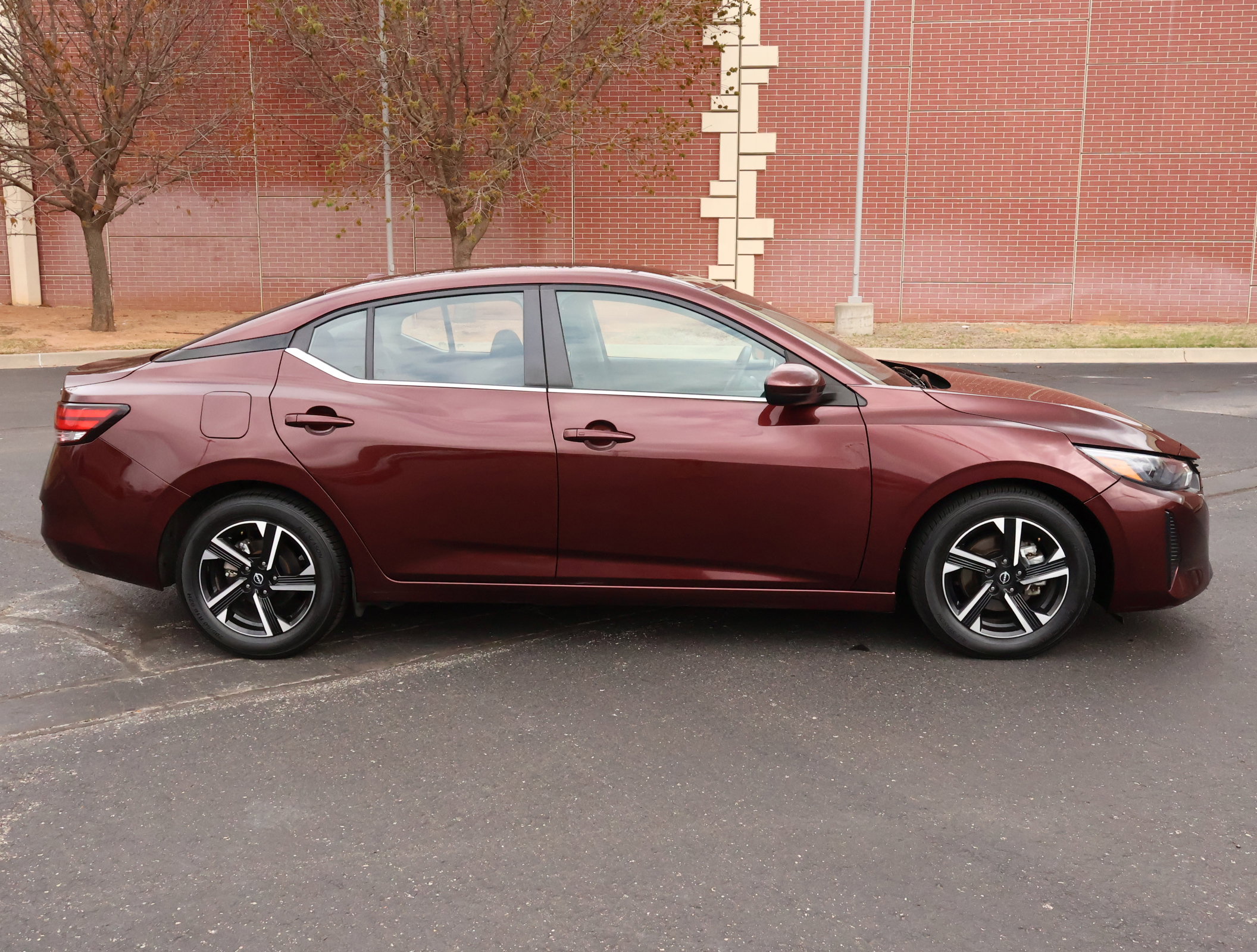 Used 2024 Nissan Sentra SV image 28