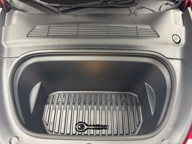 Used 2024 Tesla Model Y 2WD image 24