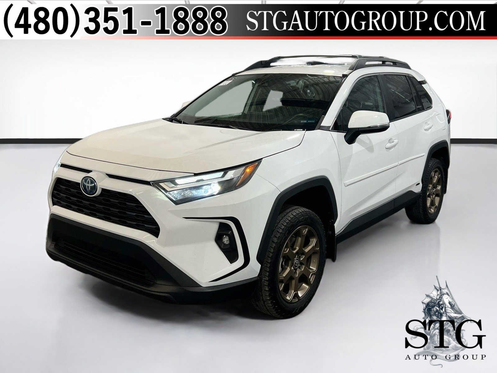 Used 2023 Toyota RAV4 AWD Hybrid image 1
