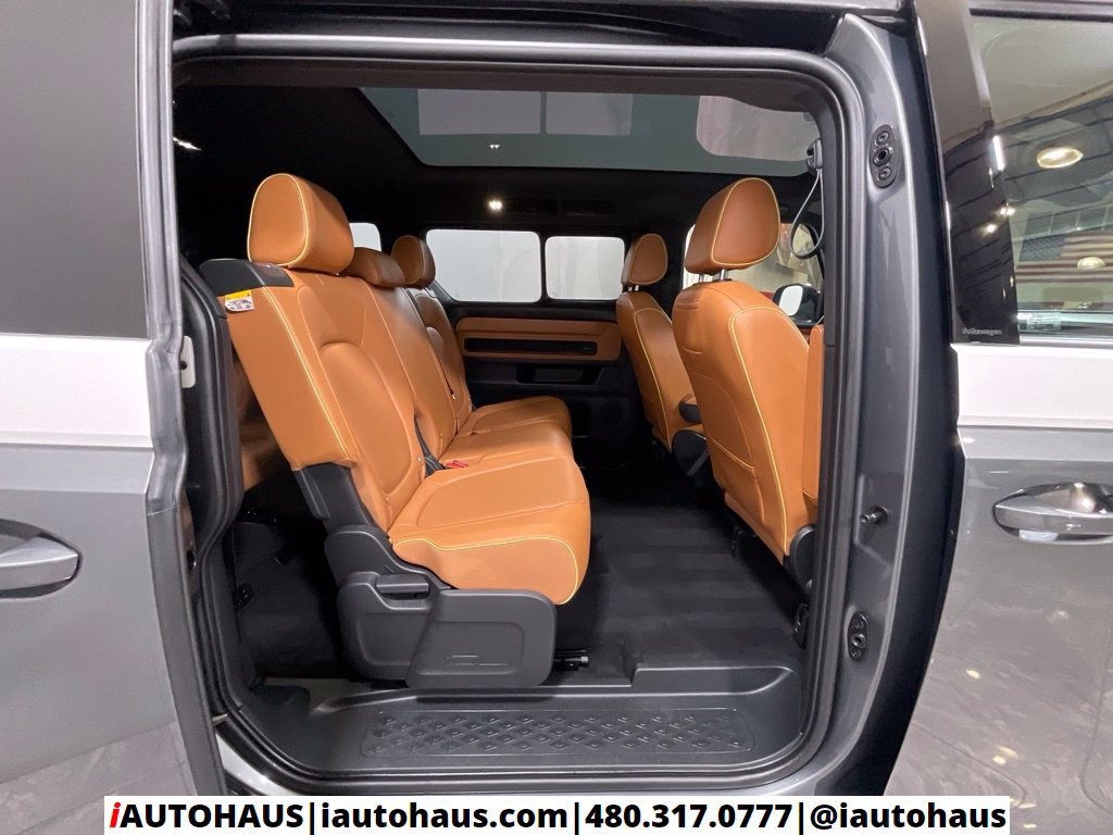 Used 2025 Volkswagen ID. Buzz Pro S Plus RWD image 32