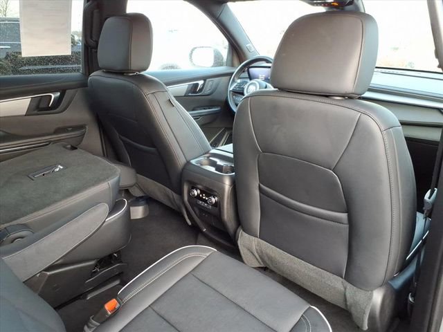 Used 2025 Buick Enclave Preferred image 21