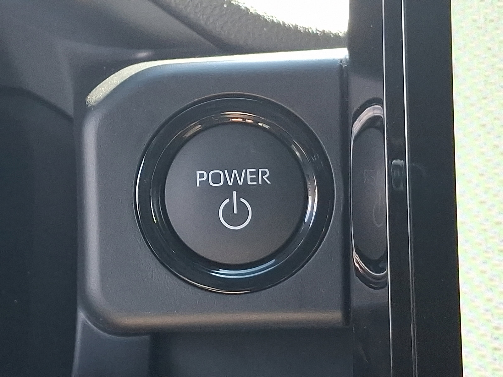 New 2025 Toyota Tacoma 4x4 Double Cab Hybrid image 17