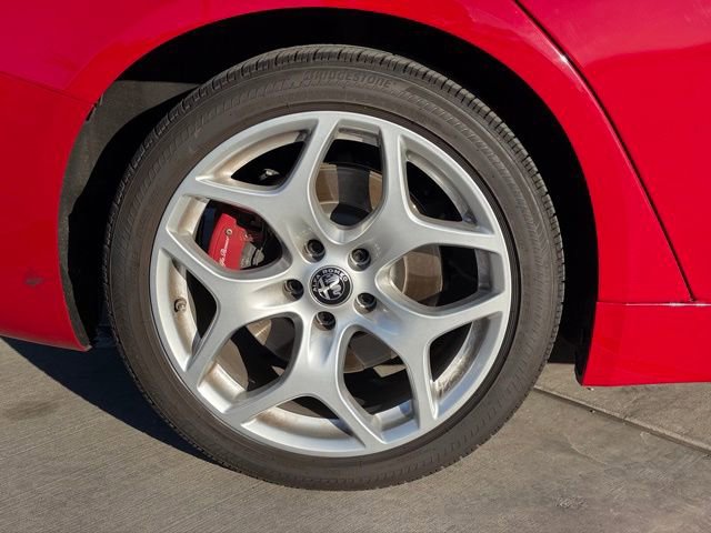 Used 2023 Alfa Romeo Giulia Ti image 6