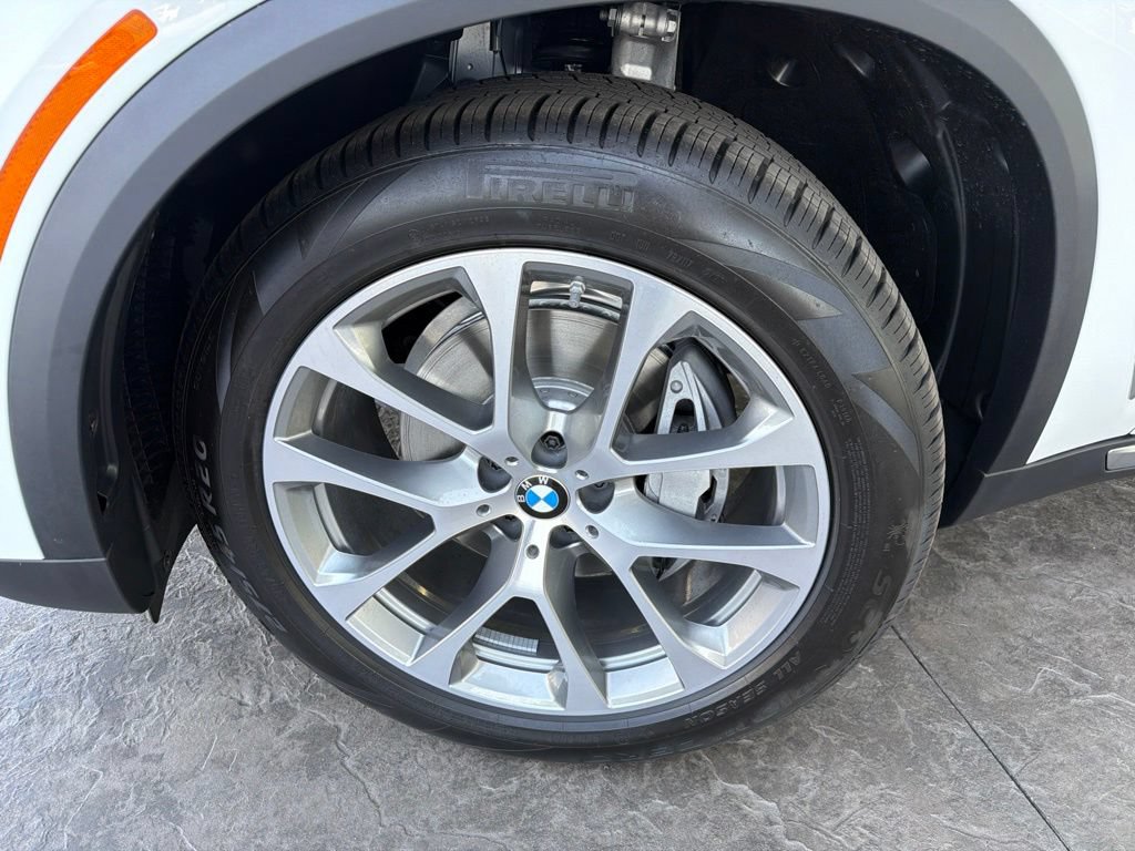 New 2026 BMW X5 sDrive40i w/ Premium Package RWD image 5