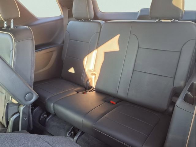 Certified 2022 Chevrolet Traverse Premier w/ Redline Edition image 28