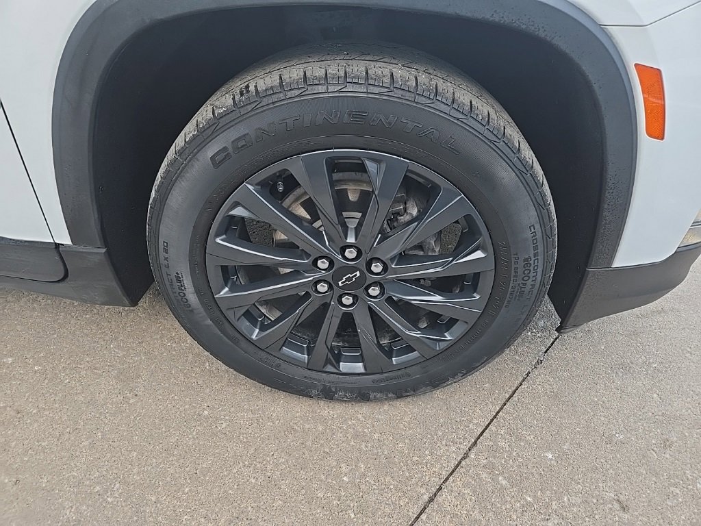 Used 2022 Chevrolet Traverse RS image 23
