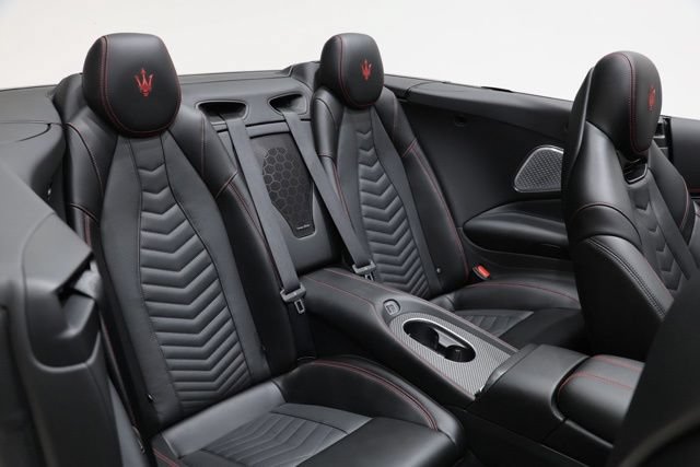 Certified 2024 Maserati GranCabrio Trofeo AWD/4WD image 32