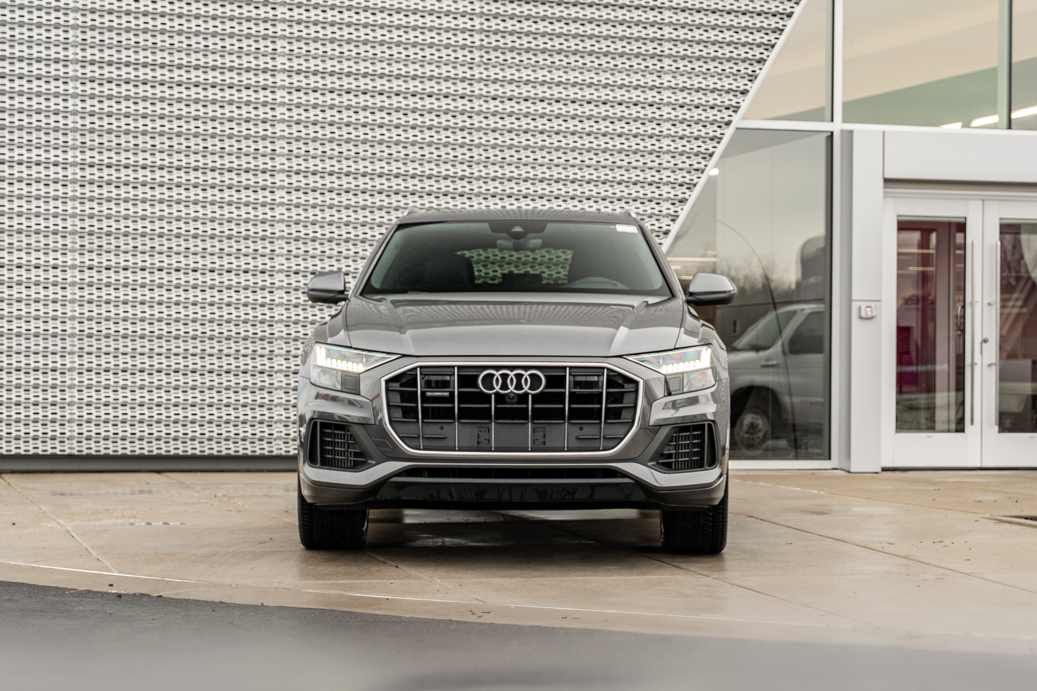 Used 2019 Audi Q8 Prestige w/ Towing Package image 36