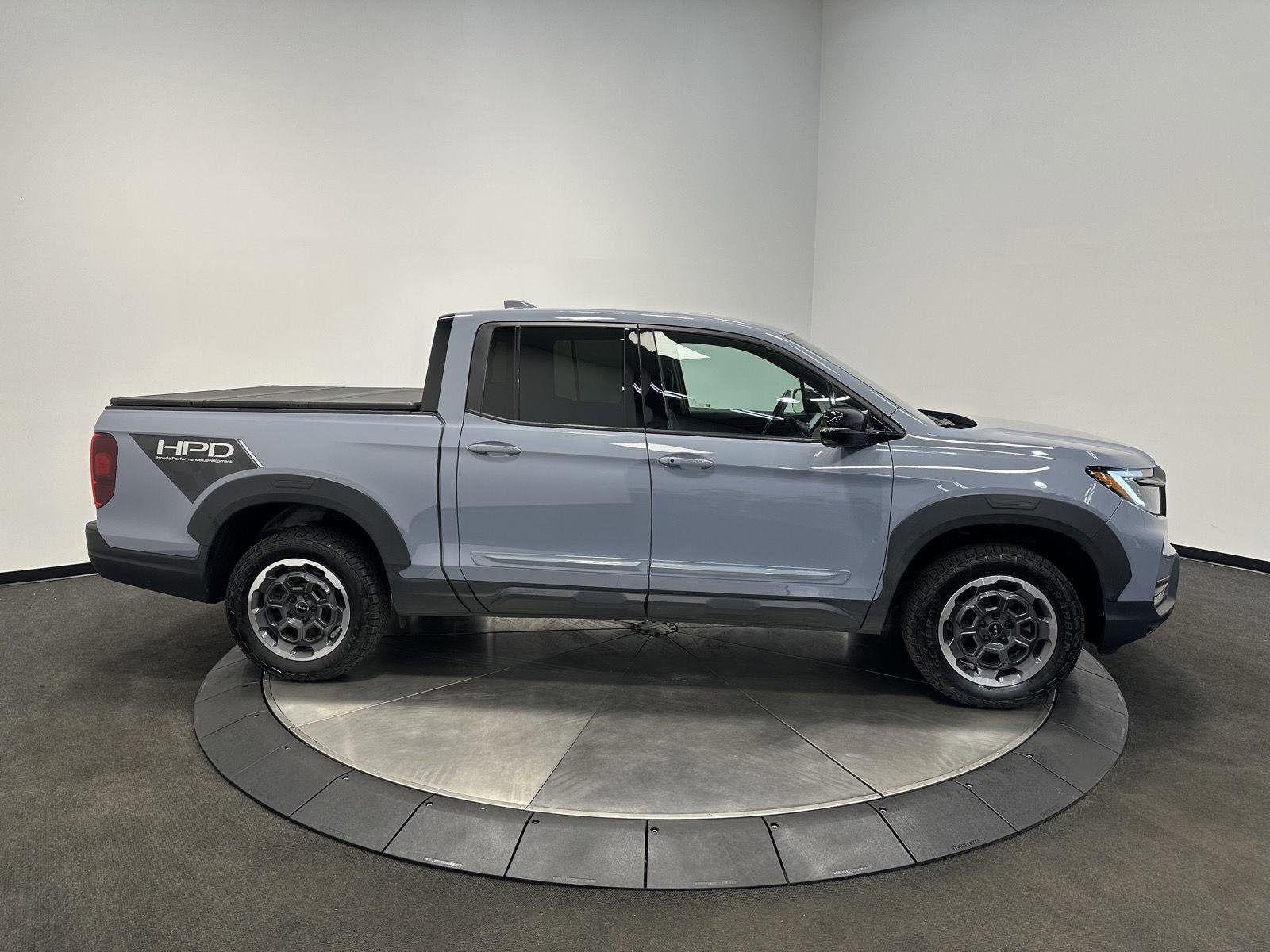 Certified 2024 Honda Ridgeline Black Edition image 8