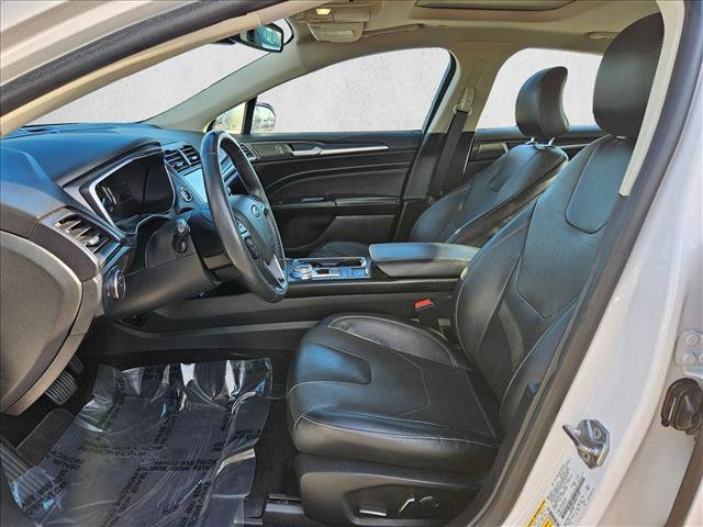 Used 2019 Ford Fusion Energi Titanium FWD image 22