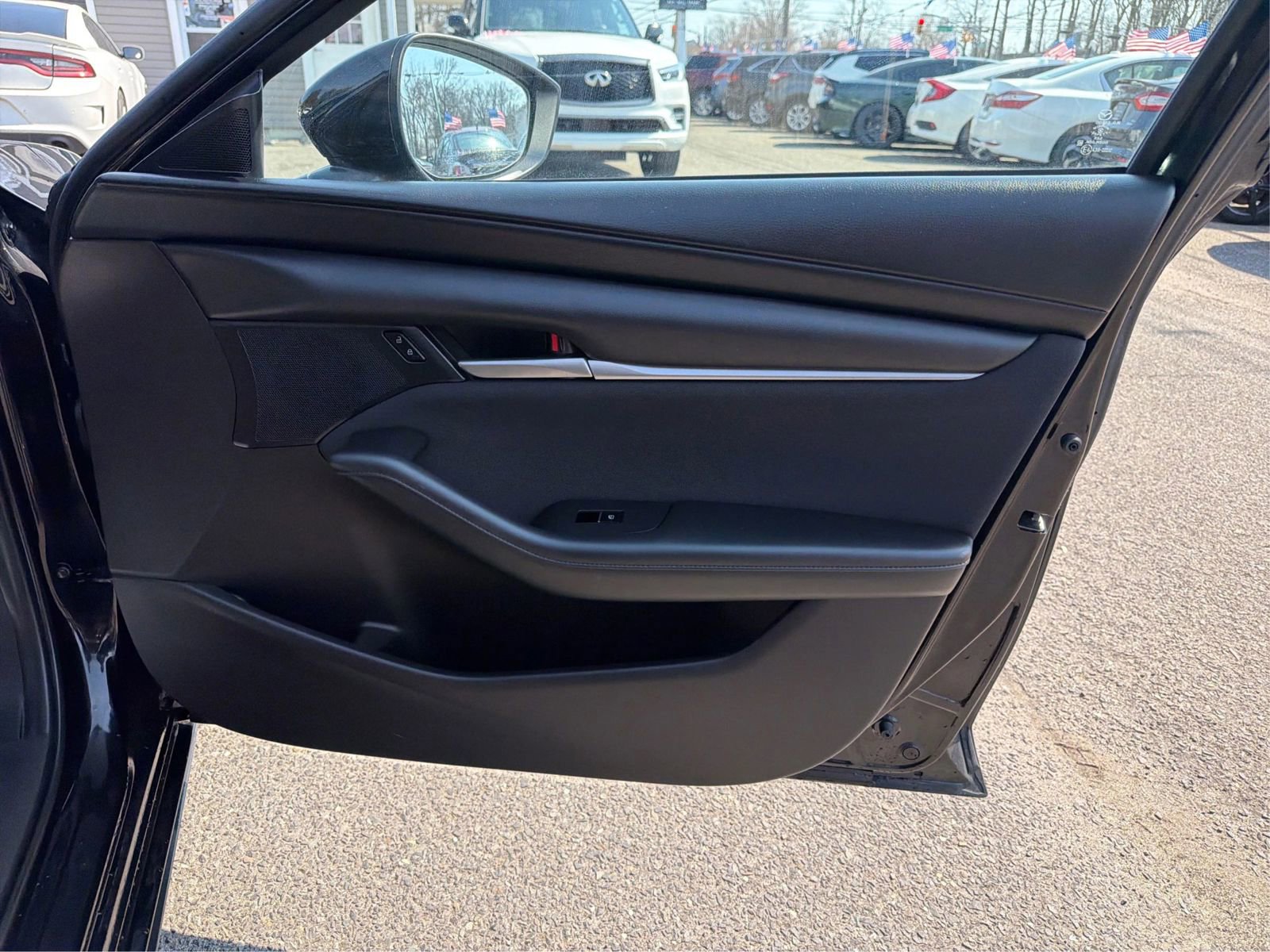 Used 2021 MAZDA MAZDA3 s image 24