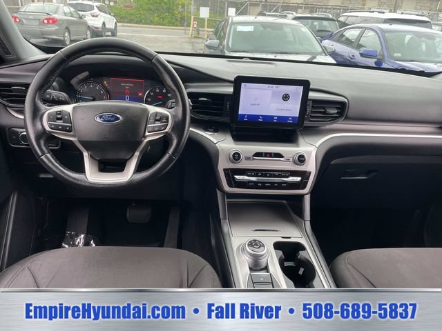 Used 2022 Ford Explorer XLT AWD/4WD image 13