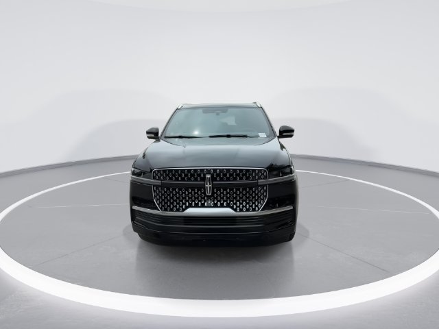 New 2026 Lincoln Navigator L Reserve AWD/4WD image 3