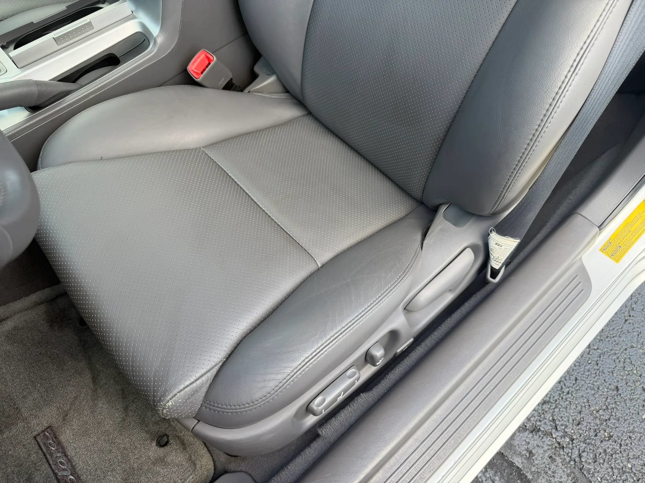 Used 2006 Toyota Solara SLE FWD image 17