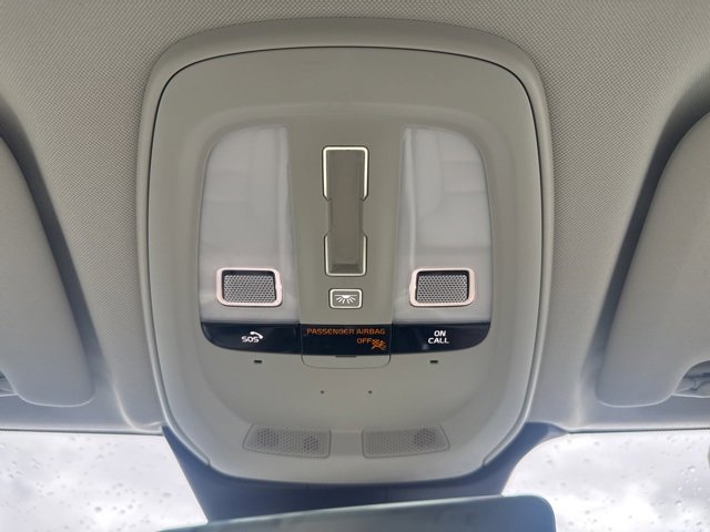 Used 2022 Volvo XC60 B5 Momentum w/ Climate Package image 29