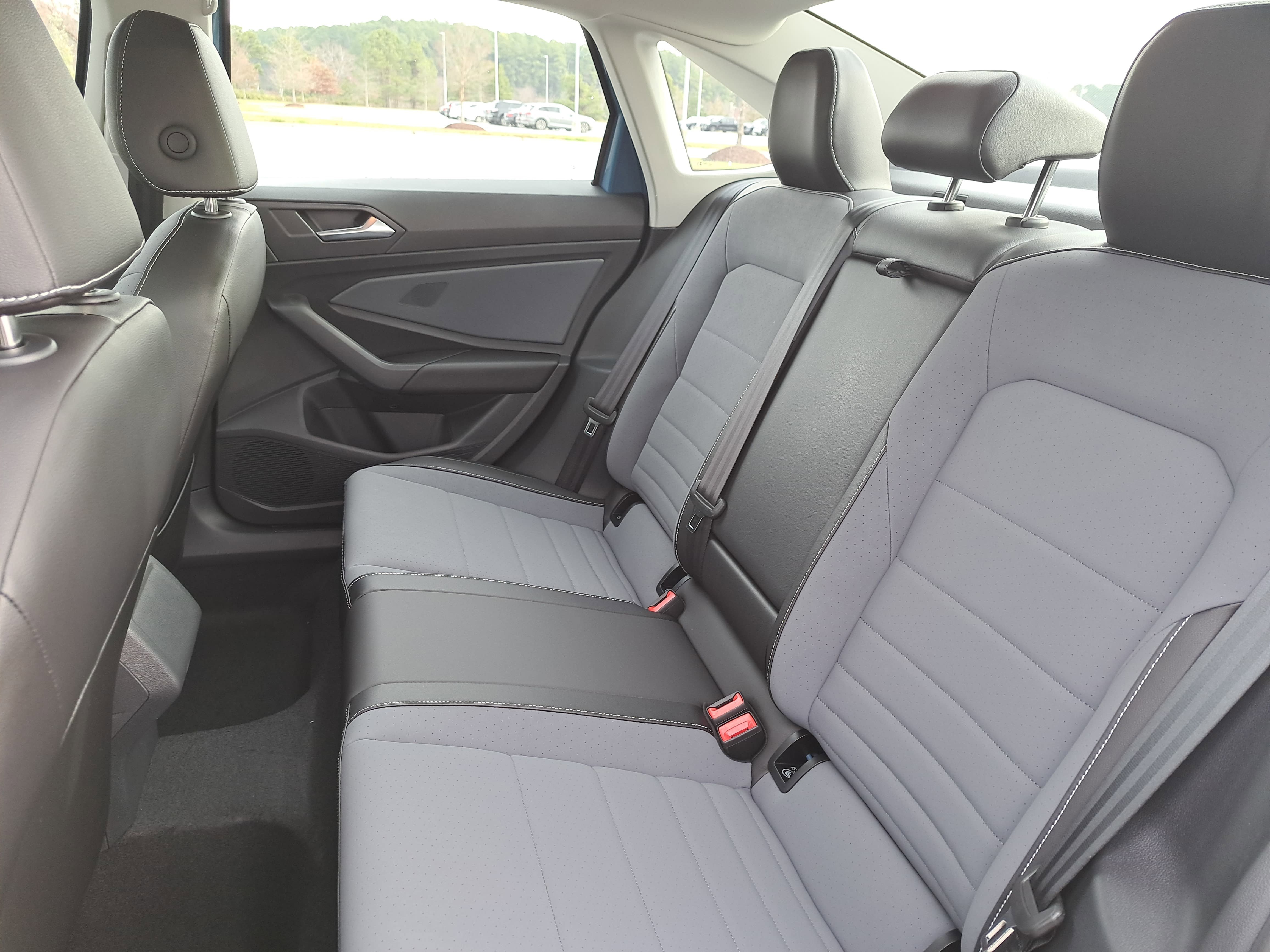 New 2026 Volkswagen Jetta SE FWD image 13