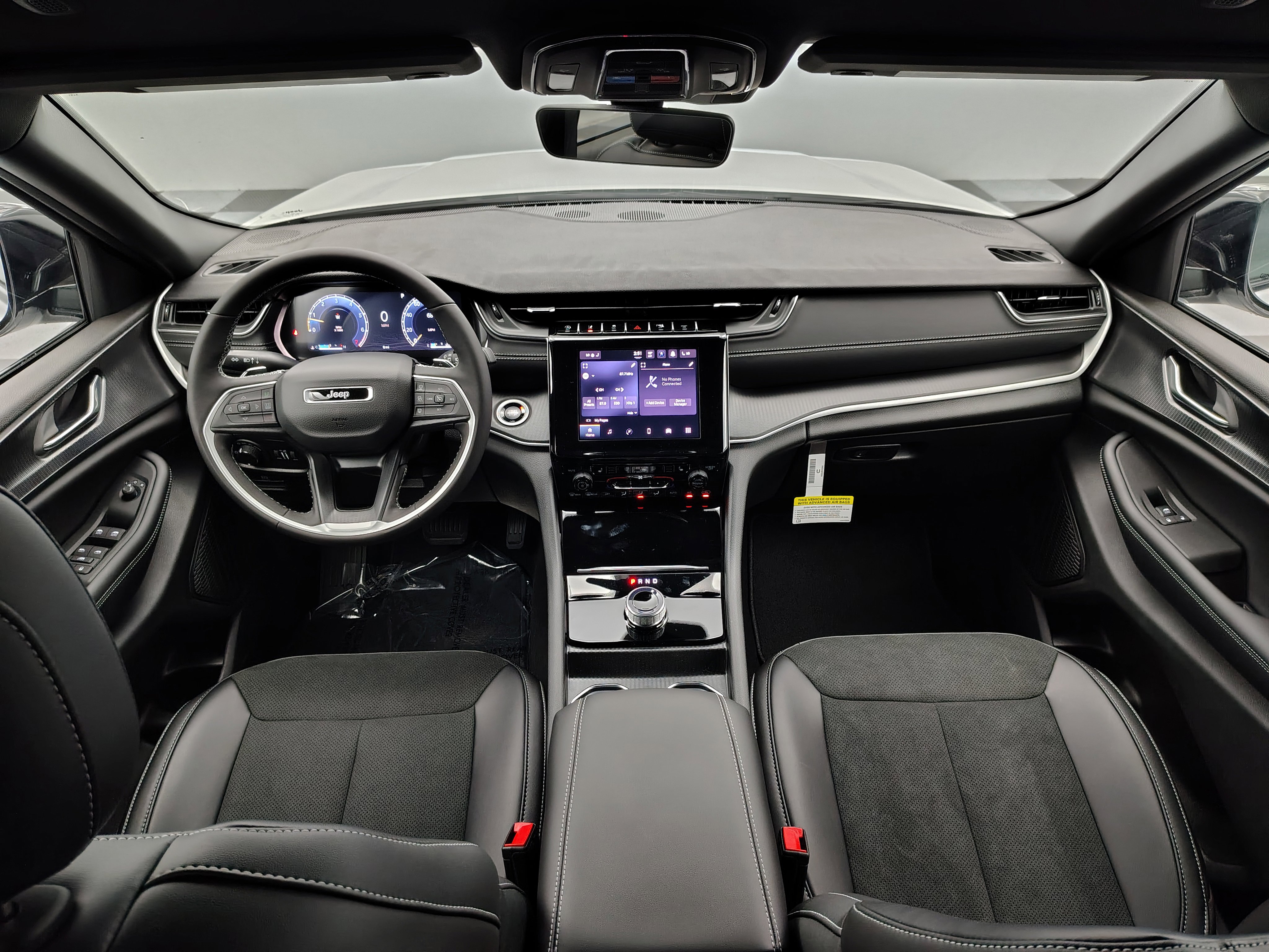 New 2025 Jeep Grand Cherokee Altitude image 26