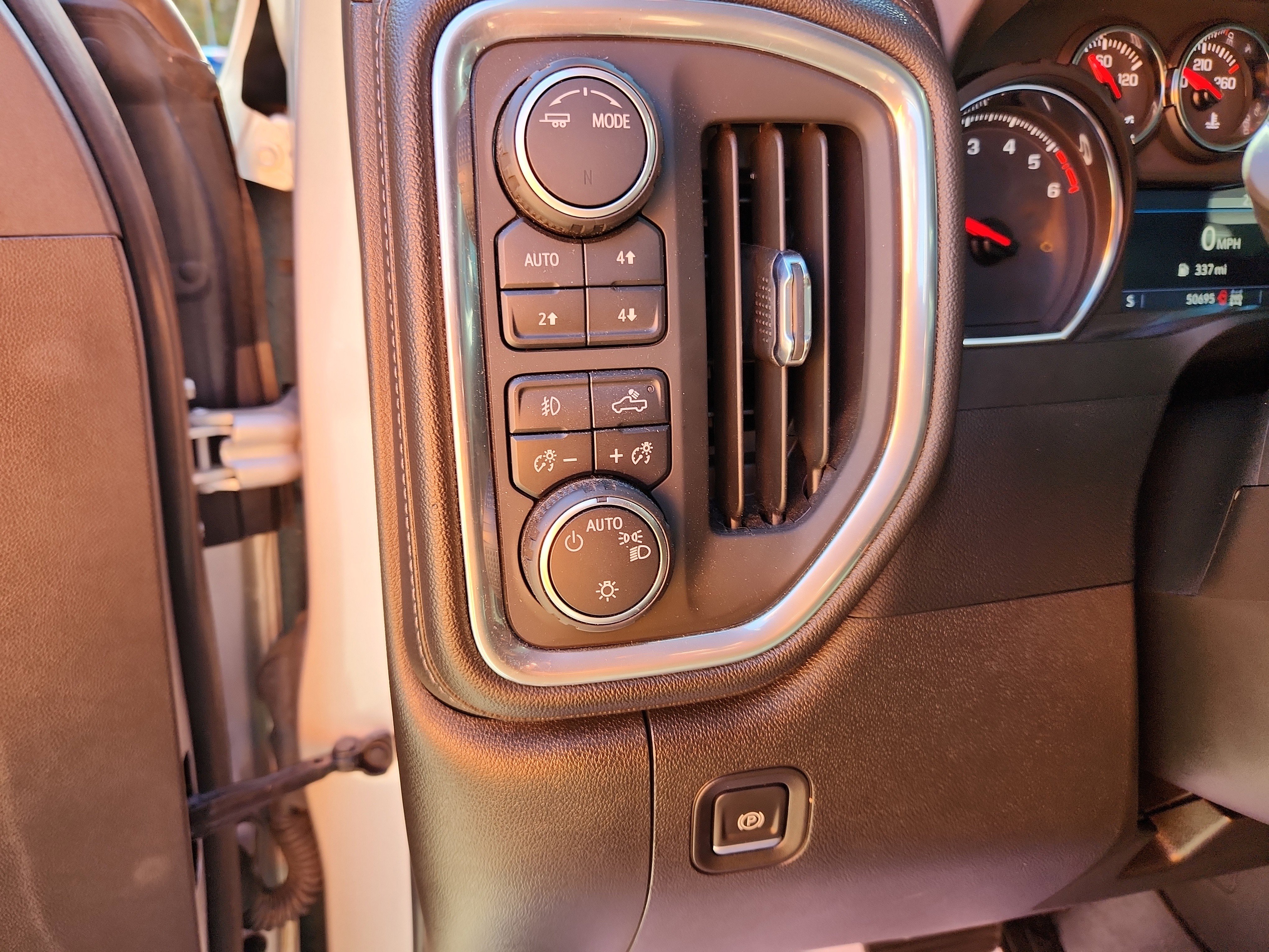 Used 2022 Chevrolet Silverado 1500 RST image 25