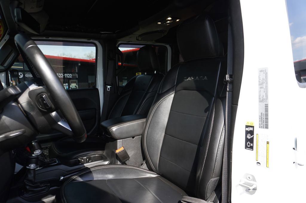 Used 2021 Jeep Wrangler Unlimited Sahara w/ Cold Weather Group AWD/4WD image 22