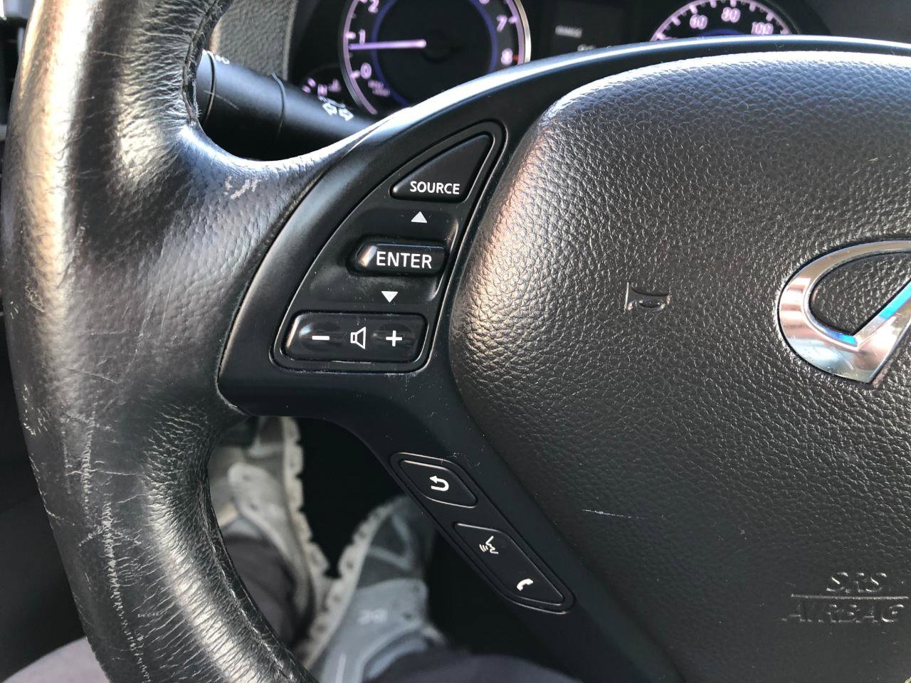 Used 2013 INFINITI G37 Journey w/ Premium Pkg image 17