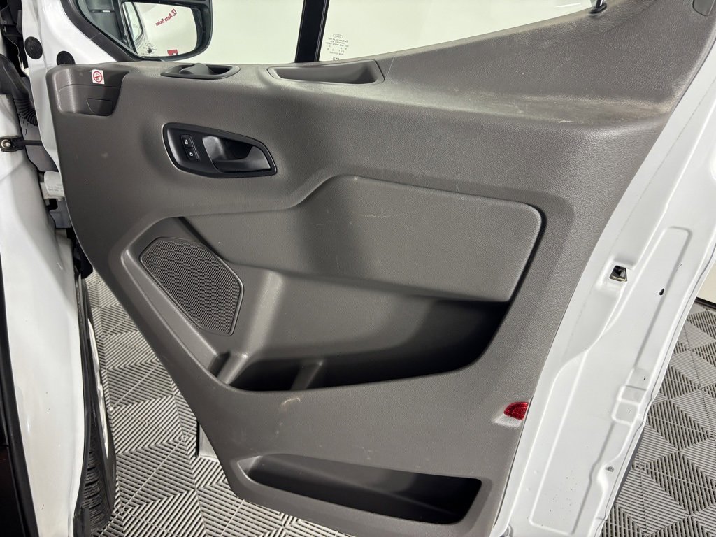 Used 2020 Ford Transit 350 XLT image 33