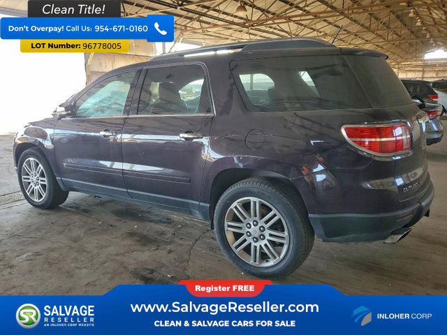 Used 2009 Saturn Outlook XR w/ Touring Package image 3