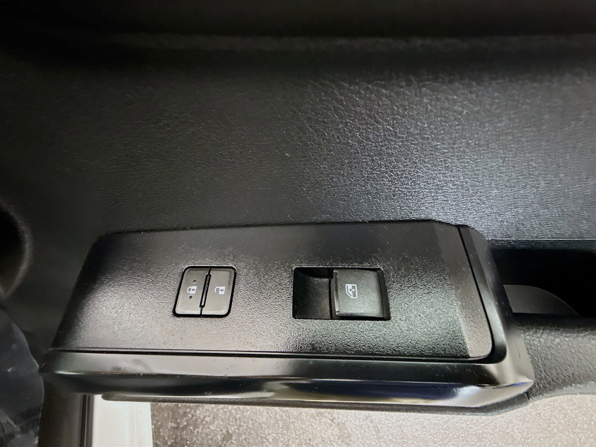 Used 2022 Toyota Tacoma SR image 26