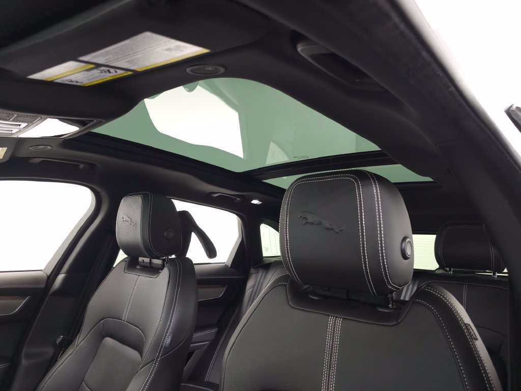 Used 2025 Jaguar F-PACE R-Dynamic S AWD/4WD image 19