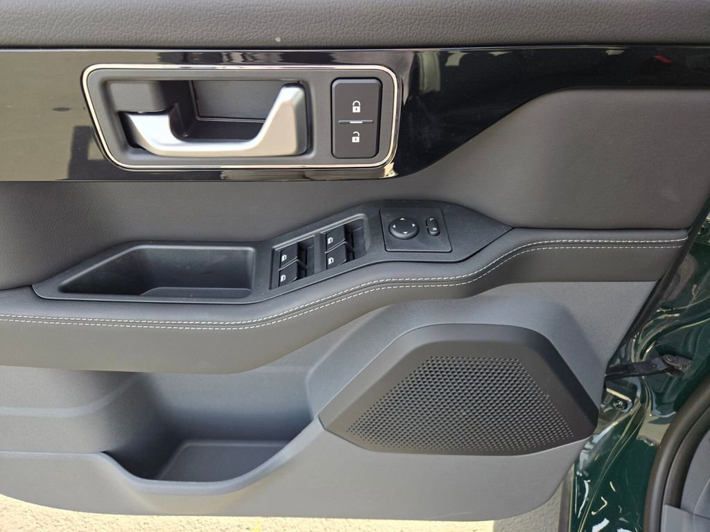 New 2025 INEOS Grenadier Fieldmaster Edition image 18