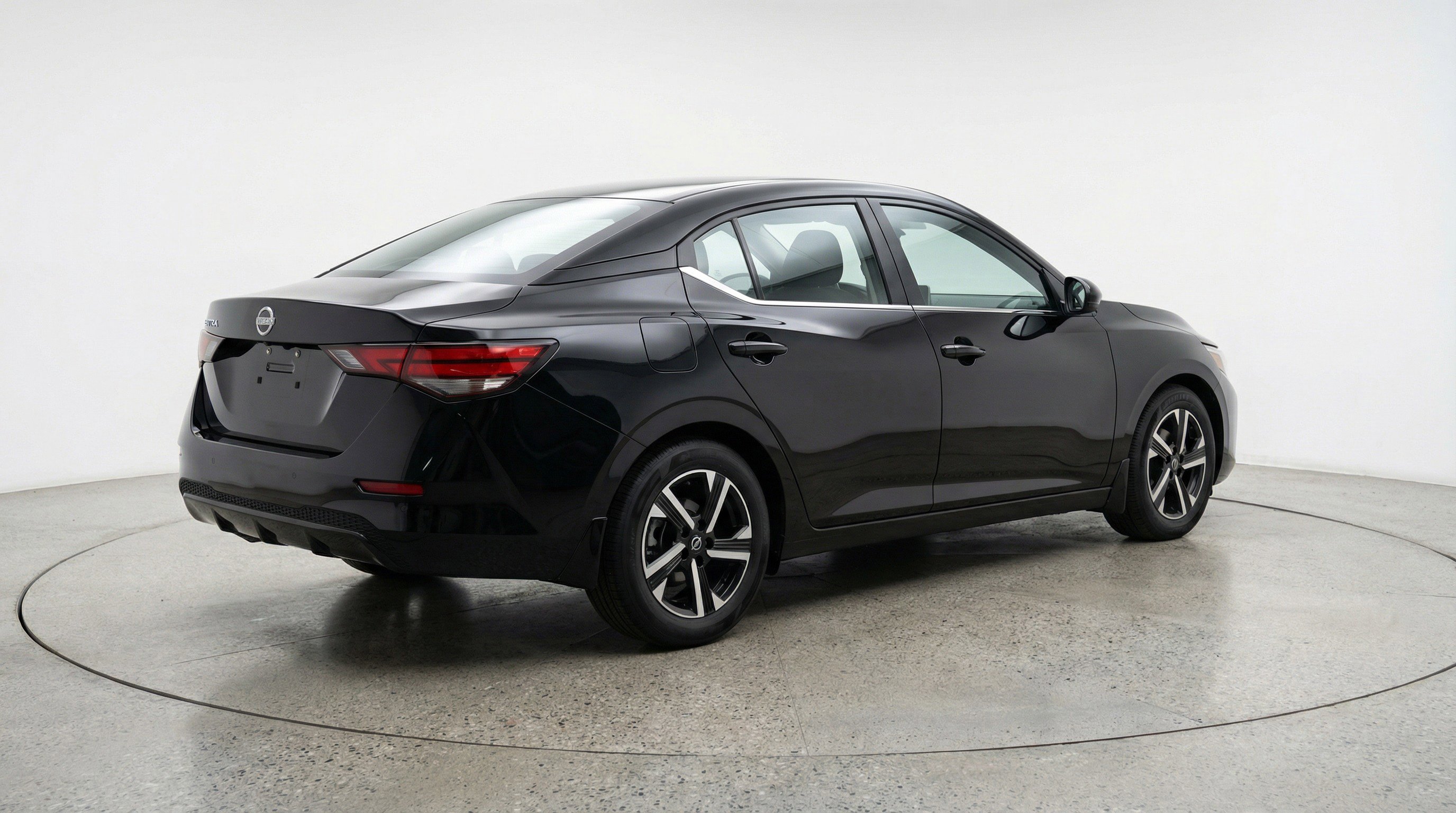 Used 2025 Nissan Sentra SV image 9