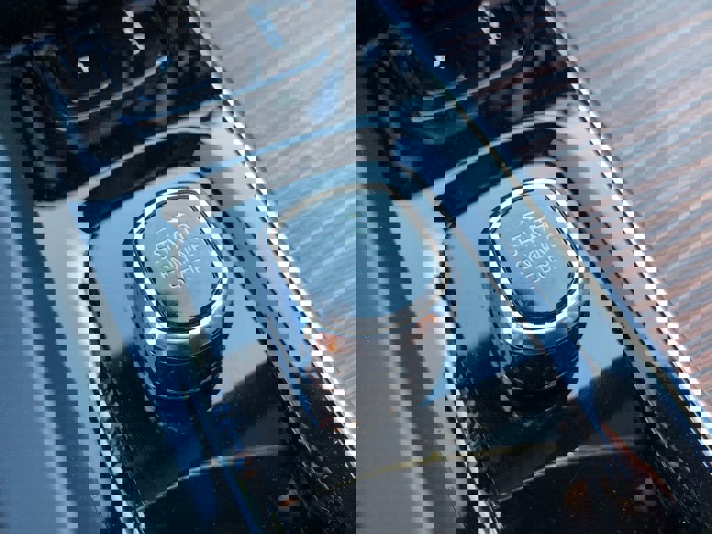 Used 2025 Volvo V60 B5 Cross Country Plus image 30