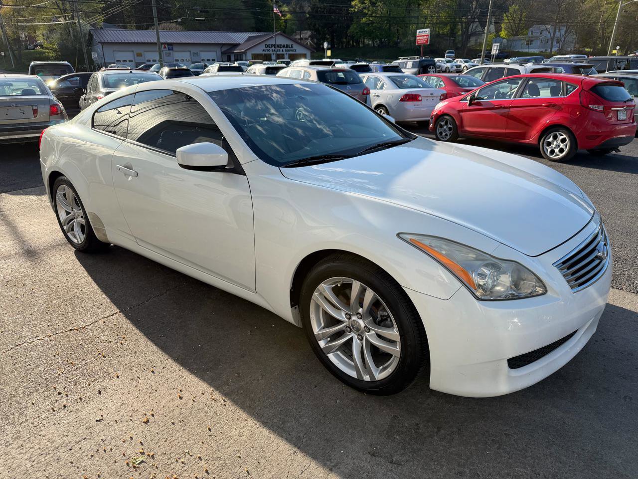 Used 2010 INFINITI G37 Coupe RWD image 3